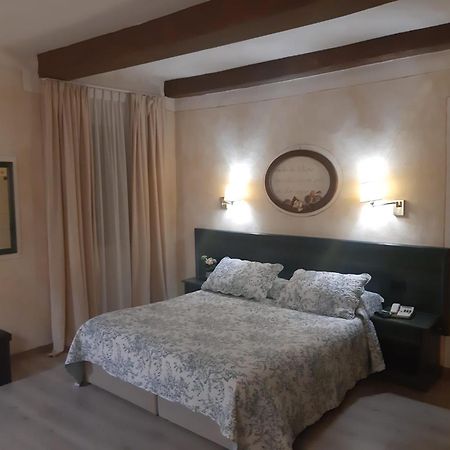 ביביאנה Hotel Borgo Antico מראה חיצוני תמונה