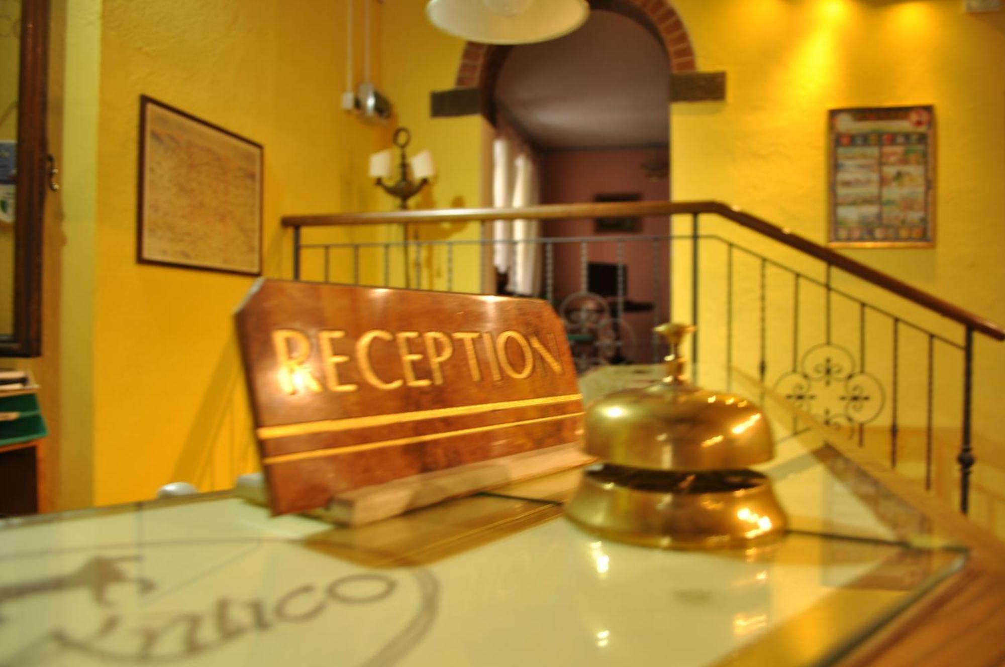 ביביאנה Hotel Borgo Antico מראה חיצוני תמונה