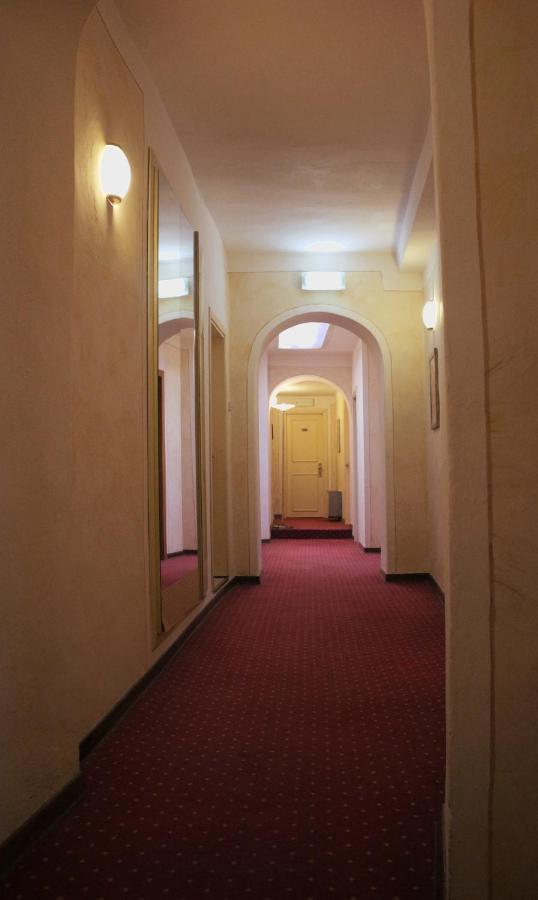 ביביאנה Hotel Borgo Antico מראה חיצוני תמונה